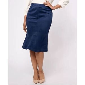 Isaac Mizrahi Live! Womens‎ 3XP Faux Suede Flare Skirt Navy Elastic Waist NWOT)